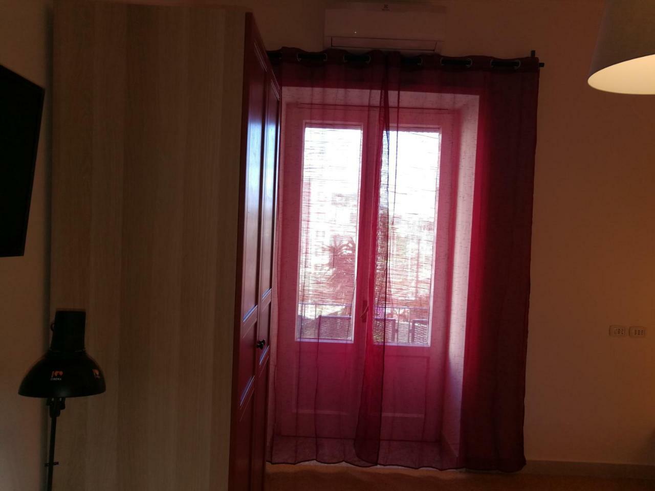 Antichi Riverberi In Station Salerno Dış mekan fotoğraf